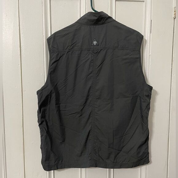 Clearwater Outfitters vest  - Picture 5 of 5